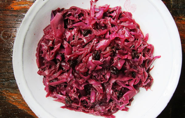 Braised Red Cabbage with Currants